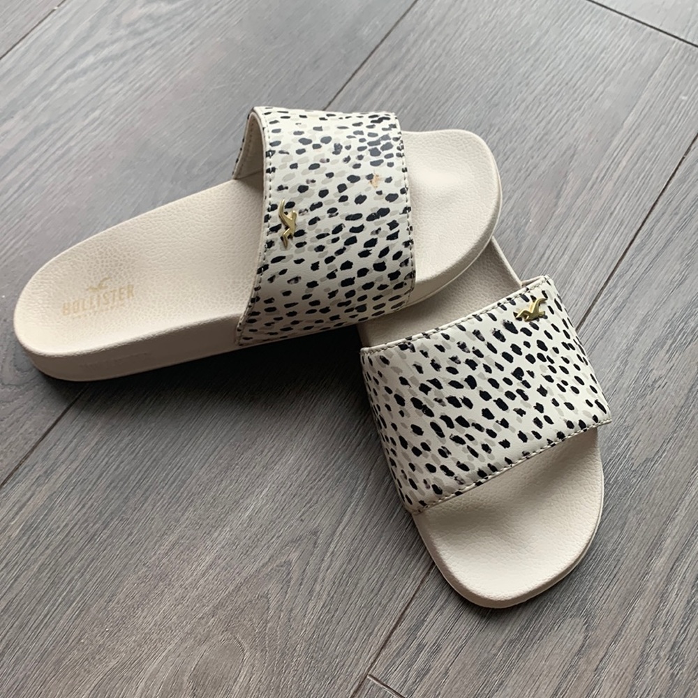 Hollister Slide Sandals